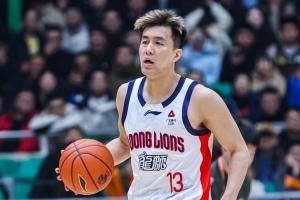 郭艾伦：非常想念杜指导，想听他批评我，膝盖情况已恢复，静待广东在6月签下我