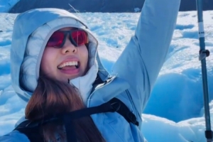 张茹分享旅游Vlog，心情愉悦，画面以阳光和大海为主