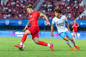 全网热议！河南西海岸0-0闷平，神将中框+红牌引众怒！