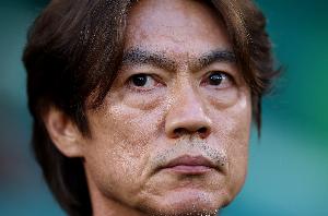 韩足协辟谣：洪明甫年薪并非38亿韩元，与外界了解相近