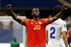 锁定胜利！维萨补时阶段连进两球，民主刚果以3-1领先乌兹别克斯坦！