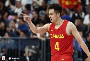 赵继伟：球队三天内态度转变，防守助力进攻