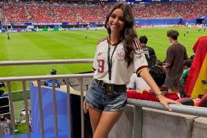 世界杯太太团：内维斯女友秀甜美照 亚马尔女友穿西班牙球衣