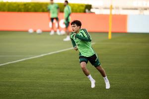 世界杯新星！墨西哥媒体称阿森纳欲签下墨西哥17岁球员莫拉