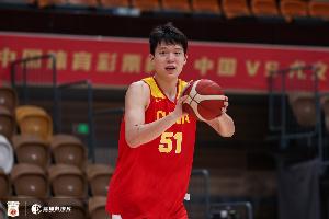 杨瀚森：媒体人，坚定为国而战，拳拳报国之心深刻感人