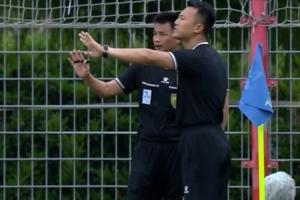 越位争议？上海赛90分钟绝杀进球先被吹后改判有效