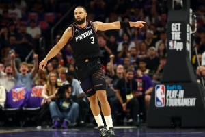 全网热议!狄龙续约太阳,球迷沸腾:巅峰期留菲尼克斯!
