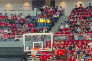 杭州奥体中心体育馆高呼MVP