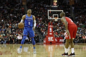 狂飙！威少保罗生涯对决，谁才是NBA传奇？