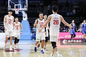 媒体人指出：第二阶段男篮需争取更多胜利以保前三，确保27年世界杯正赛资格