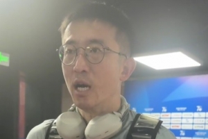 姜至鹏谈阿代米受伤：教练将我提升至前卫，我出色地完成了任务
