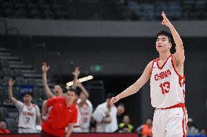 12人名单公布！中国U18男篮亚洲杯首战斯里兰卡，三后卫三分狂轰24记