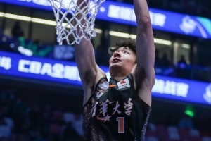这一战将改变格局？隰泰诚接棒后的清华篮球未来