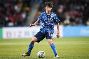 日本中场双星联手，与突尼斯激战传控，150次传球仅7次失误彰显统治力