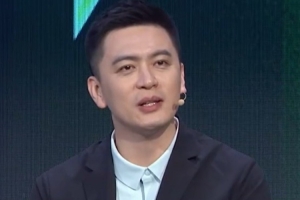杨鸣表示支持荷兰队，认为辽宁队长期位居次席，处境相似